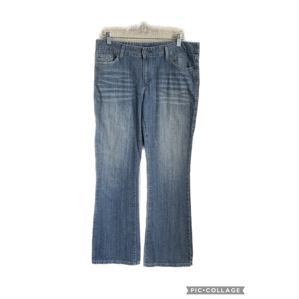 Levi’s 553 Bootcut Jeans Women 12 M Blue 34x29 Mid Rise